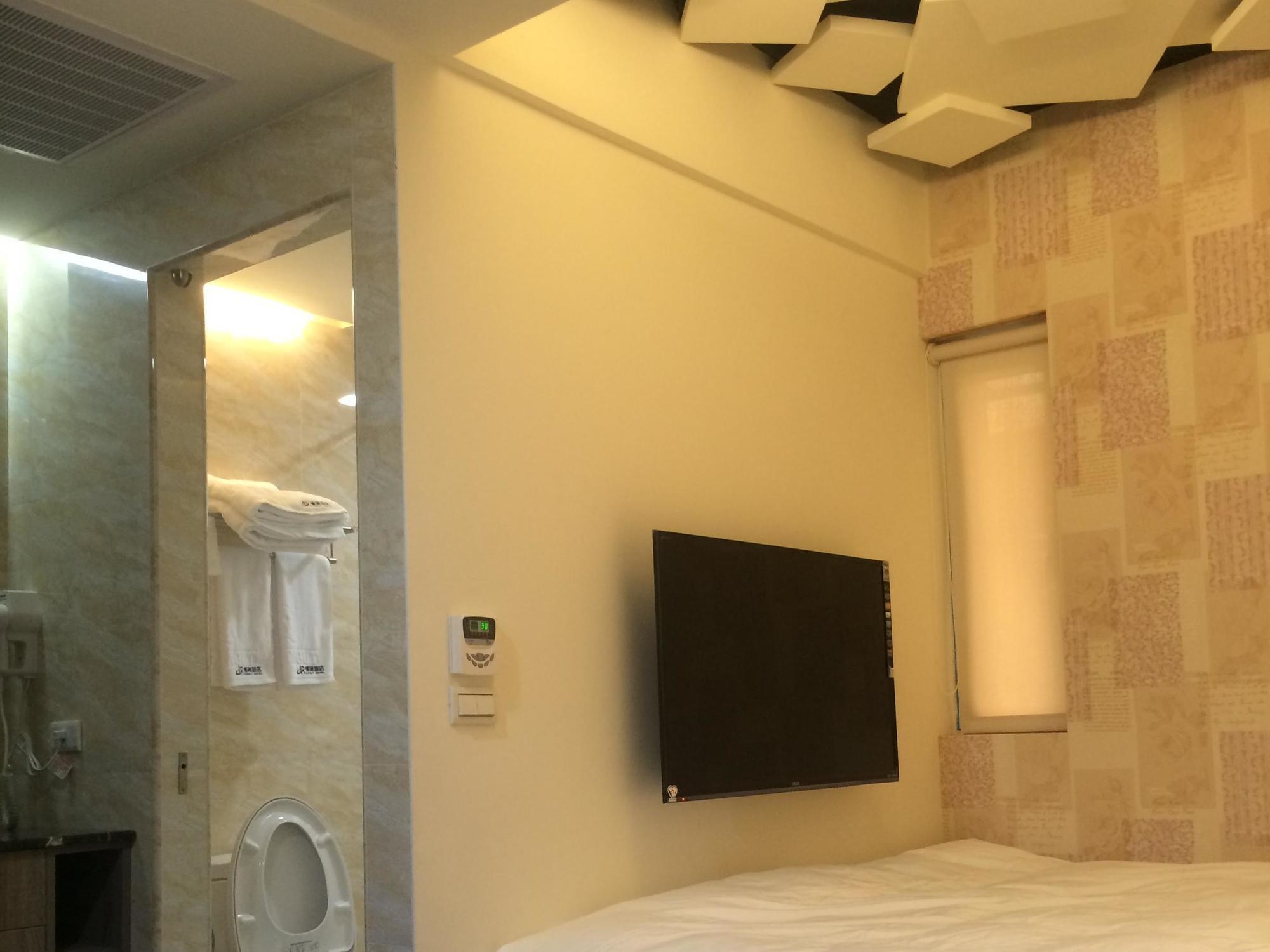德瑞旅店direct Hotel Kaohsiung Exterior photo